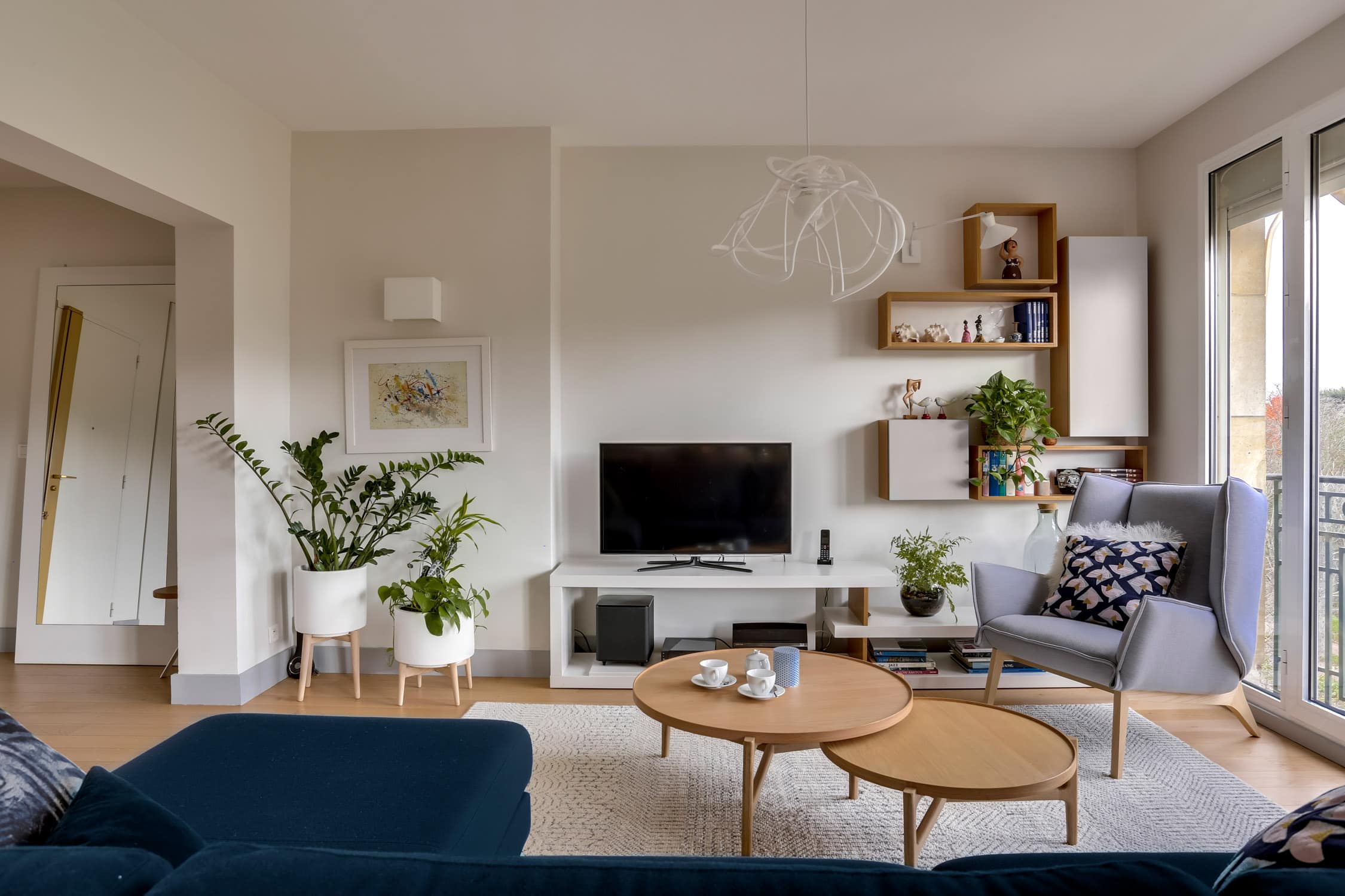 Rénovation - appartement - Neuilly - bois et blanc - séjour